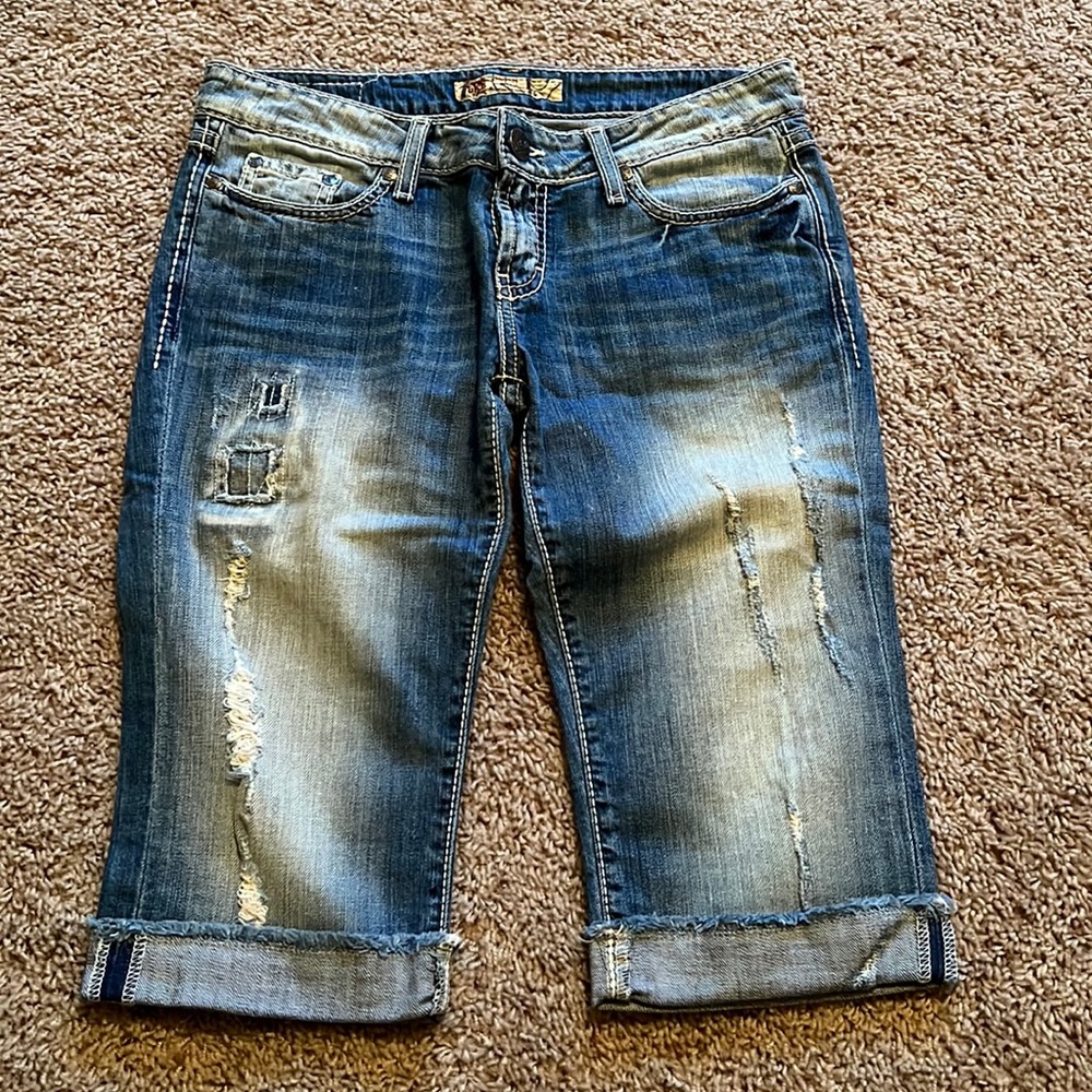 BKE brand Jean shorts size 26. Worn once.